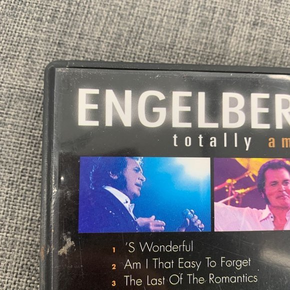 Engelbert Totally Amazing DVD Music Concert Live‎ Bonus Interview Photo Gallery - Picture 5 of 13